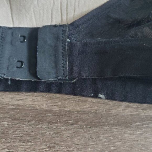 Lululemon Shadow Mesh Leaf Bra black muse size S - Picture 5 of 8